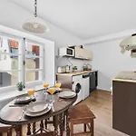 Old Town Luxury 2 Bedroom 65 M2 On 3rd Floor Tallinn