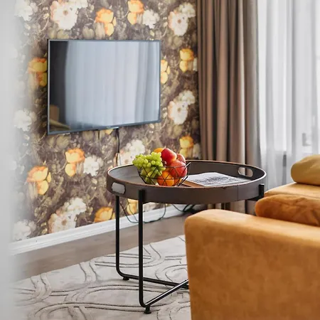 Old Town Luxury 2 Bedroom 65 M2 On 3rd Floor * Reval