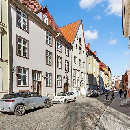 Old Town Luxury 2 Bedroom 65 M2 On 3rd Floor *