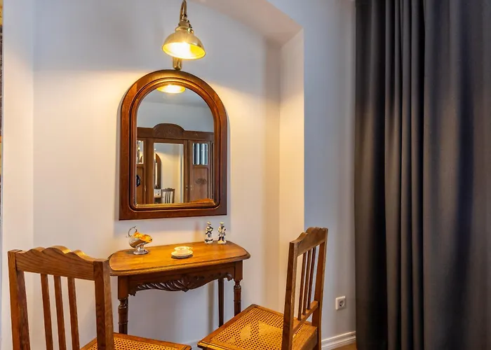 Old Town Luxury 2 Bedroom 65 M2 On 3rd Floor Apartamento