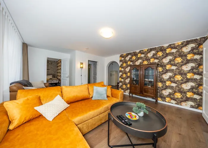 Apartament Old Town Luxury 2 Bedroom 65 M2 On 3rd Floor