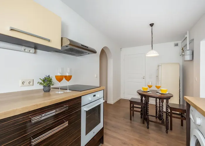 Old Town Luxury 2 Bedroom 65 M2 On 3rd Floor Apartament *