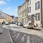 Old Town Luxury 2 Bedroom 65 M2 On 3rd Floor Lägenhet Tallinn