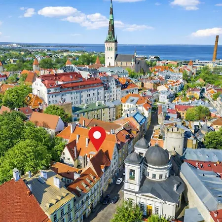 Old Town Luxury 2 Bedroom 65 M2 On 3rd Floor Tallin